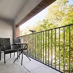 Symphony Square By Ina Lejlighedshotel 3*
