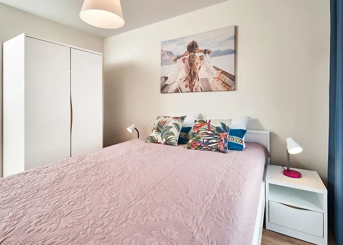 Symphony Square Апарт-готель