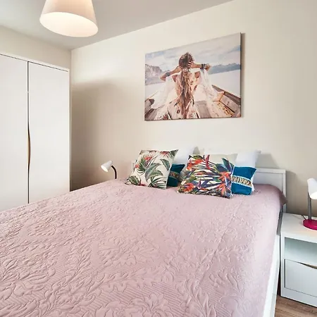 Symphony Square شقة فندقية