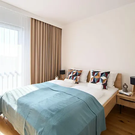Symphony Square Apartahotel *