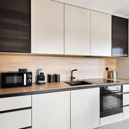 Symphony Square Aparthotel