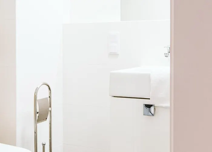 Symphony Square Apart-hotel